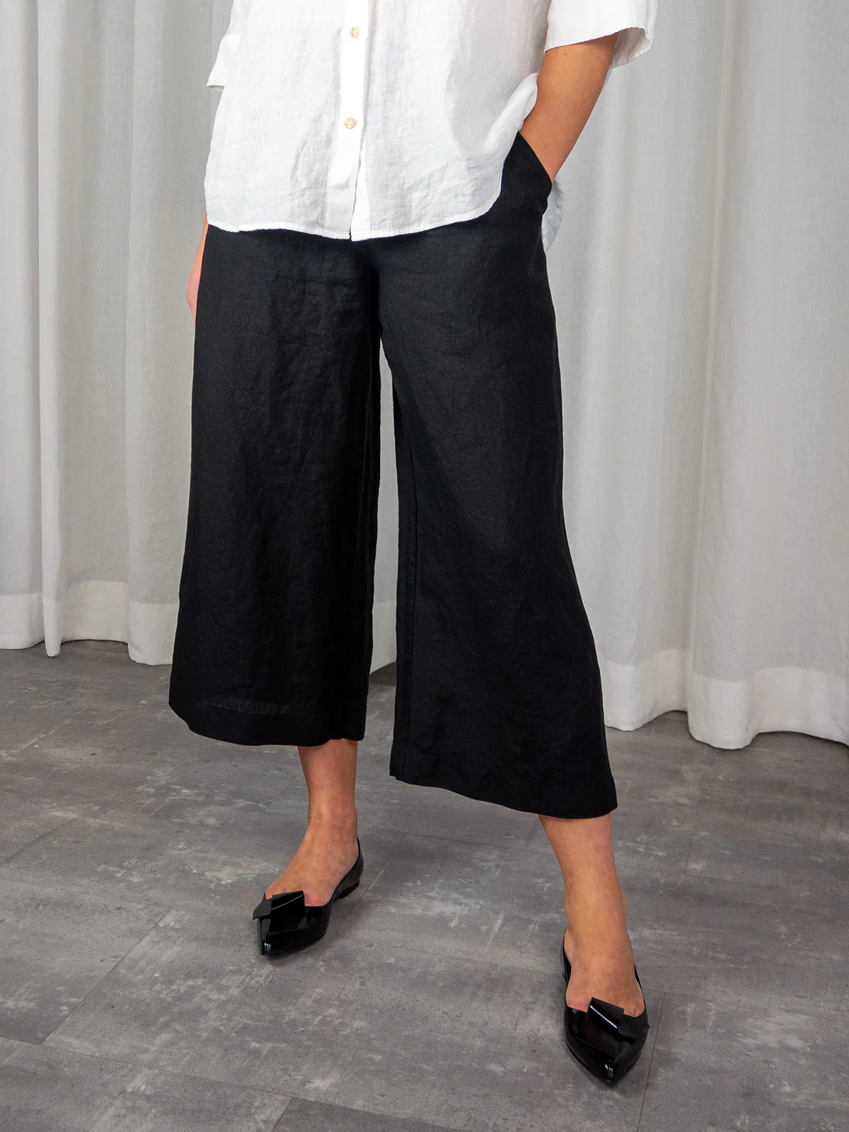 Gerda Pellava Culottes, Musta