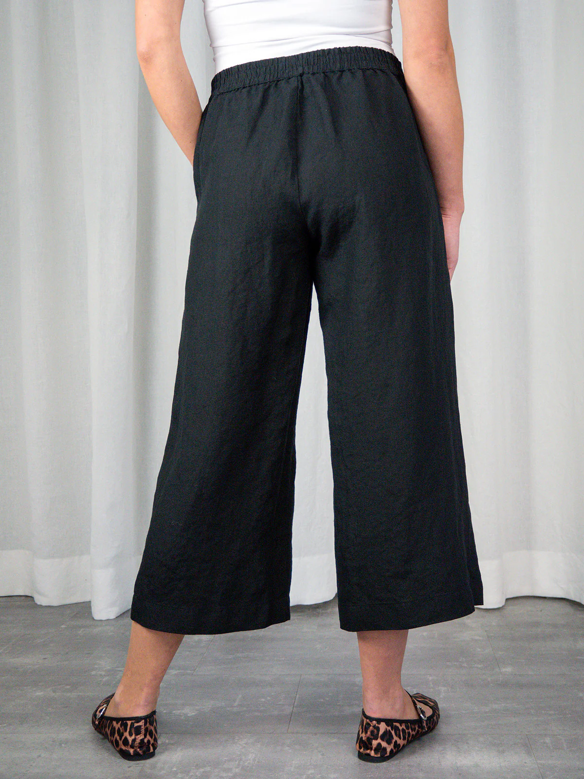 Gerda Pellava Culottes, Musta - Image 4