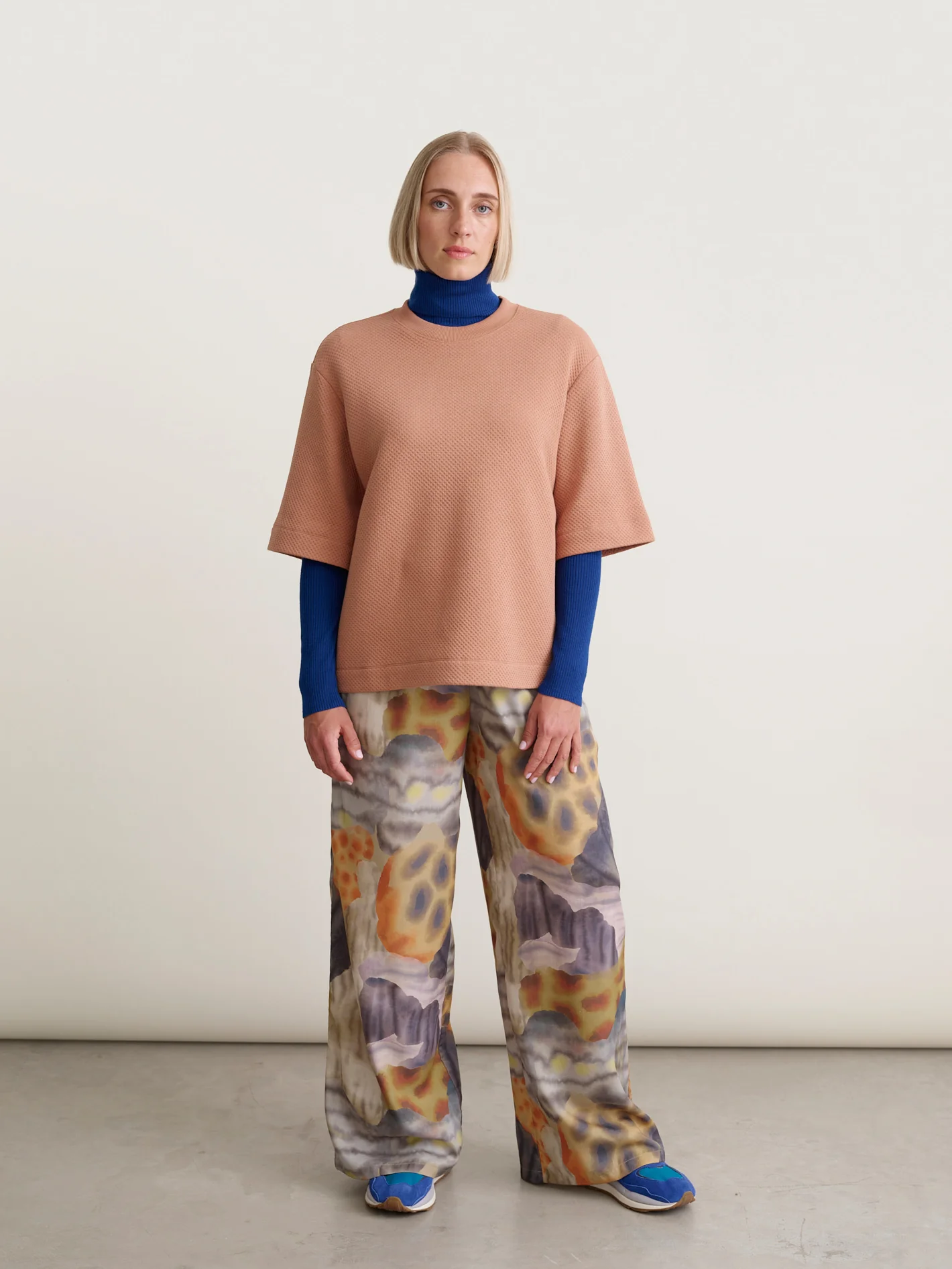 Honeycomb T-shirt, Mocha - Image 2